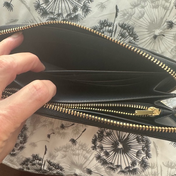 Coach Navy Zip Wallet with Silver Logo smoke free home - Picture 7 of 9